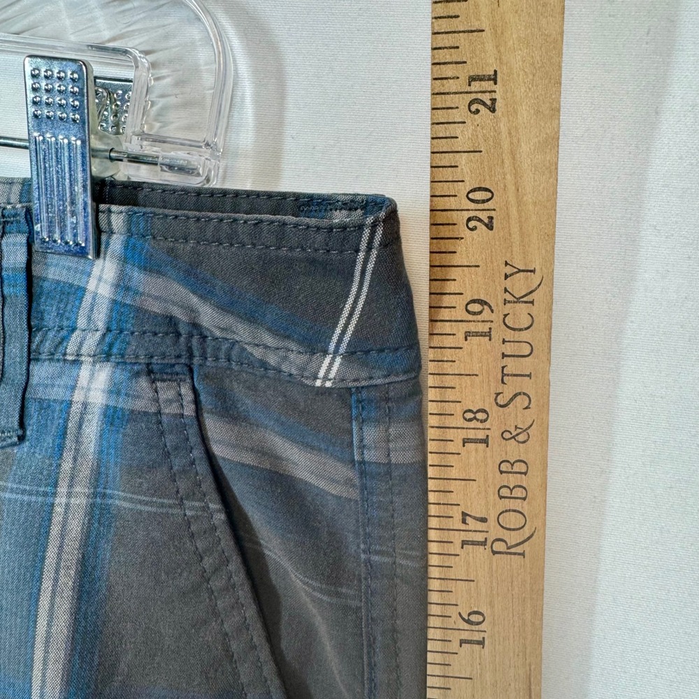 Marmot Plaid Shorts Casual Comfort Walking Hiking Size 34 - Picture 5 of 9
